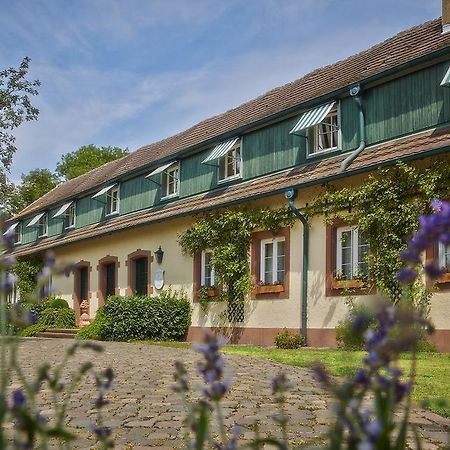 Der Linslerhof - Hotel, Restaurant, Events & Natur Überherrn Dış mekan fotoğraf