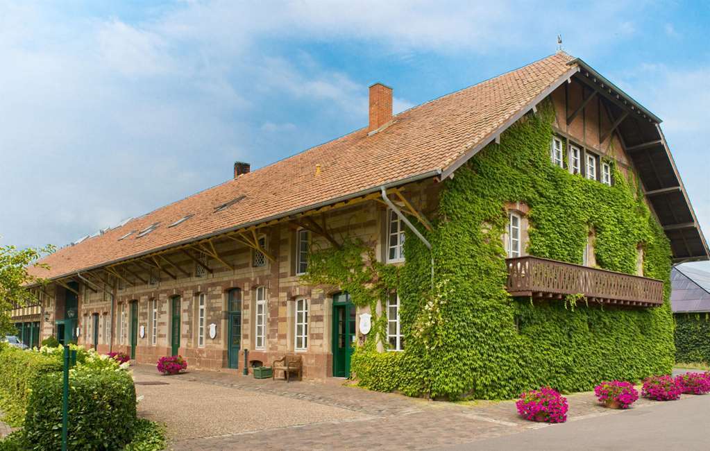 Der Linslerhof - Hotel, Restaurant, Events & Natur Überherrn Dış mekan fotoğraf